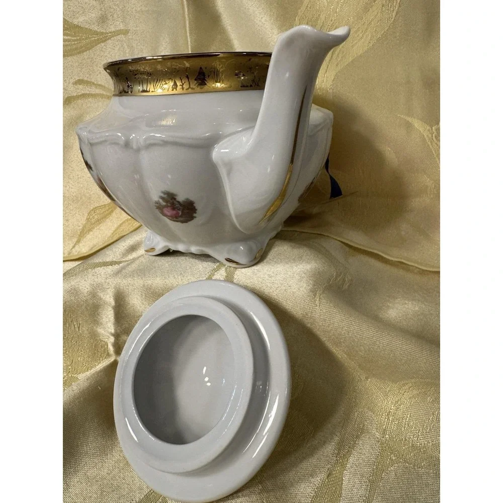 T. Limoges Vizavi Oro Fragonard Teapot Italy 24K Gold Courting Scene w/ Lid NEW